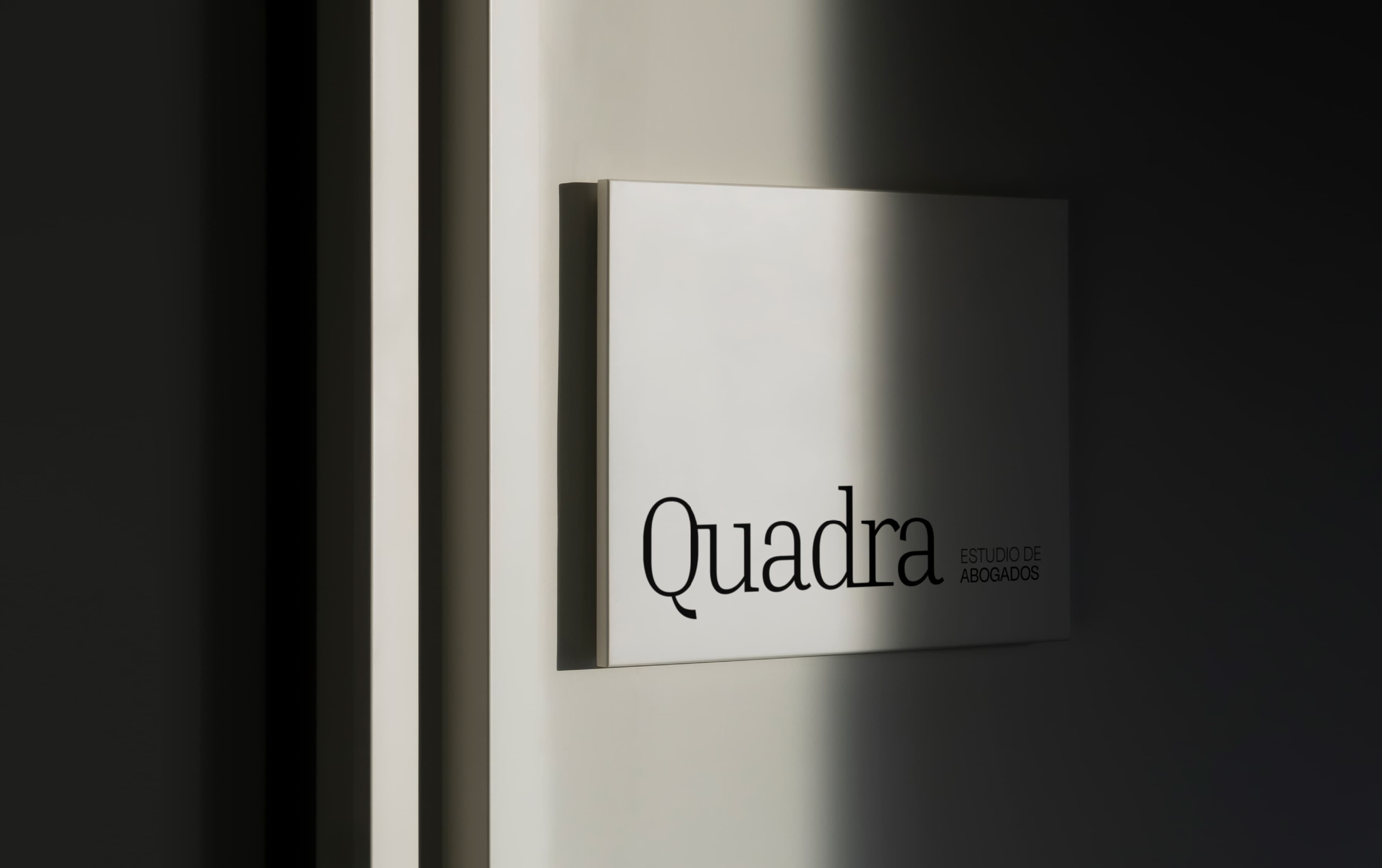 Qadra Mesa de trabajo 1 copia 2